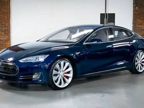 Tesla Model S P85D 2014
