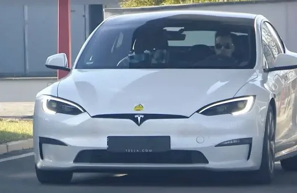 2021 Tesla Model S Plaid